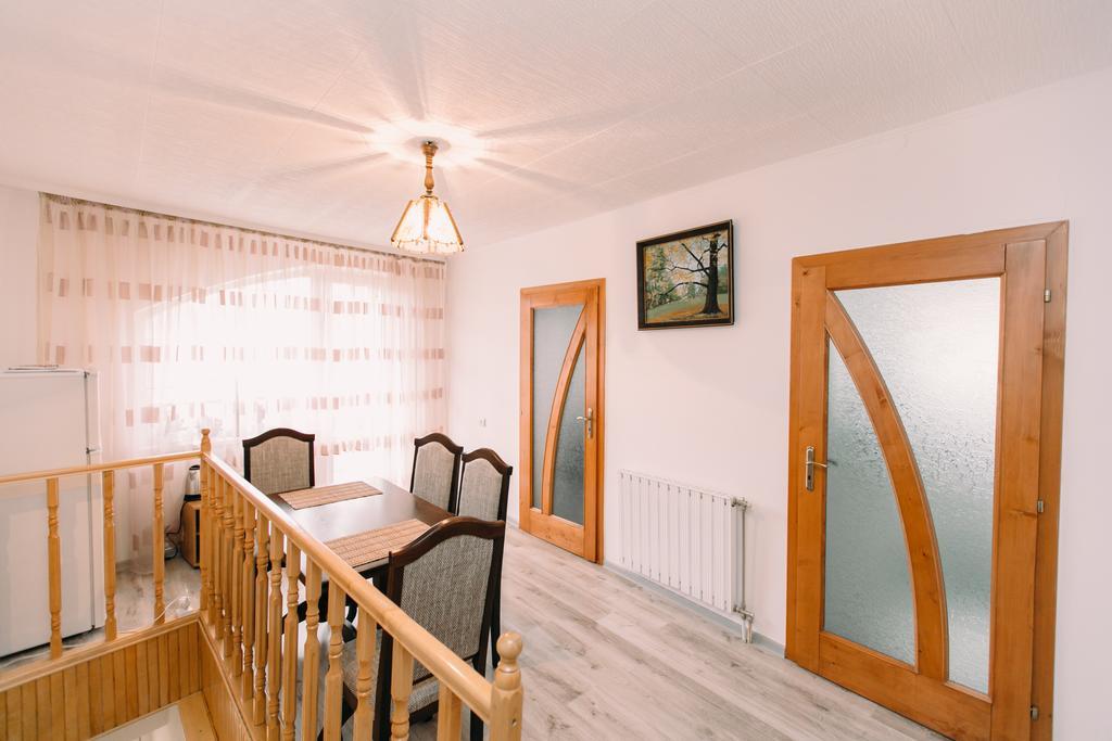 Apartments In Uzhgorod Kamer foto